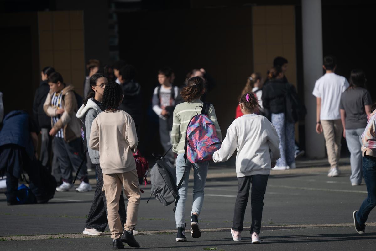 Violences à l’école : près d’un tiers des collégiennes sont victimes de cyberviolences, selon une étude