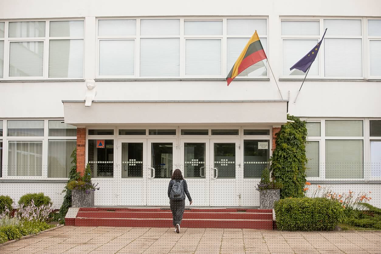 Savivaldybė: dauguma mokinių jau gavo kvietimus mokytis Vilniaus mokyklose
