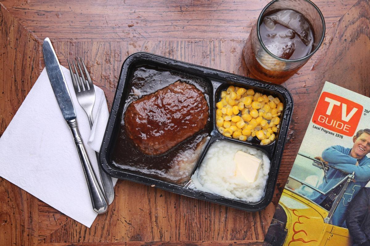 Nobody Cooks These 15 Classic American Dinners Today