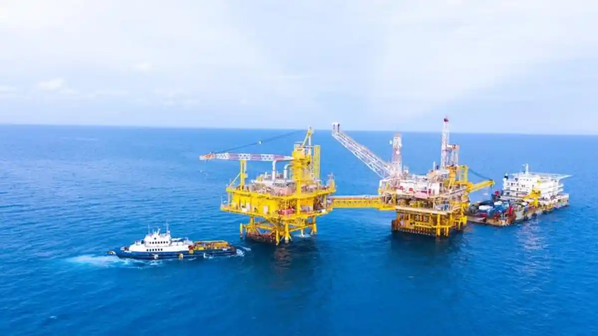 Harga Minyak Meroket Tembus 89 Dolar per Barel! Pasar Panik, Selat Hormuz Masih Belum Aman