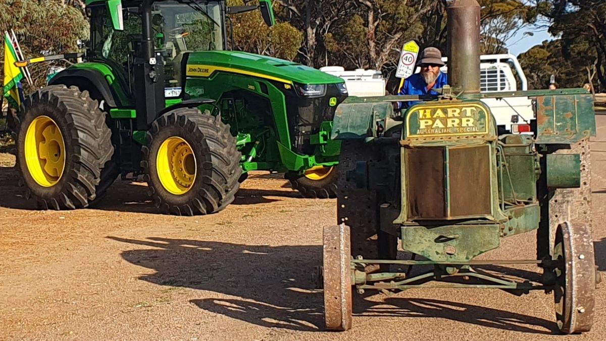 Hundreds of past residents make way back to Salmon Gums to celebrate town’s 100th birthday