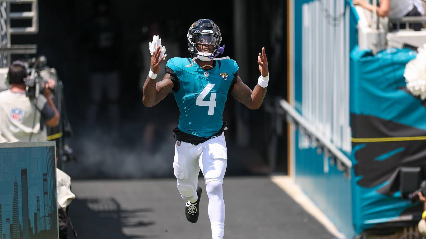 Tank Bigsby at the Center of Quietly Important Eagles Storyline in Week 2