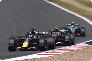 Verstappen management holds talks with Marko