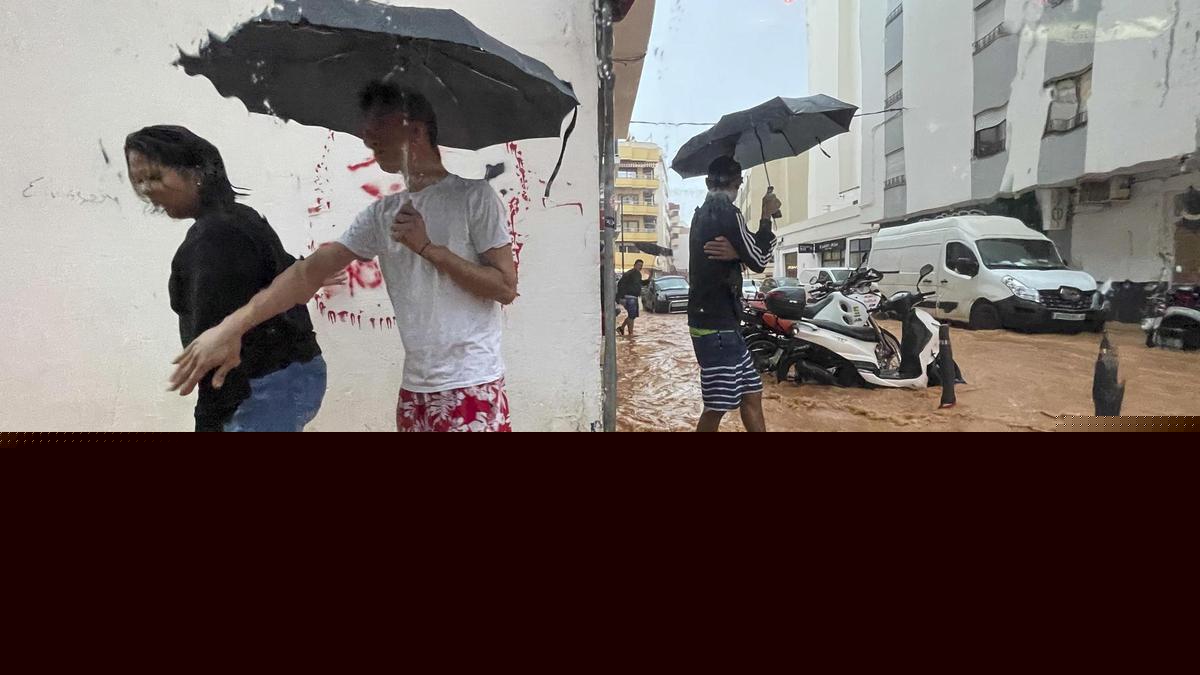 La Aemet activa el aviso rojo en Ibiza y Formentera: la lluvia obliga a suspender clases y desplazamientos por mar y aire