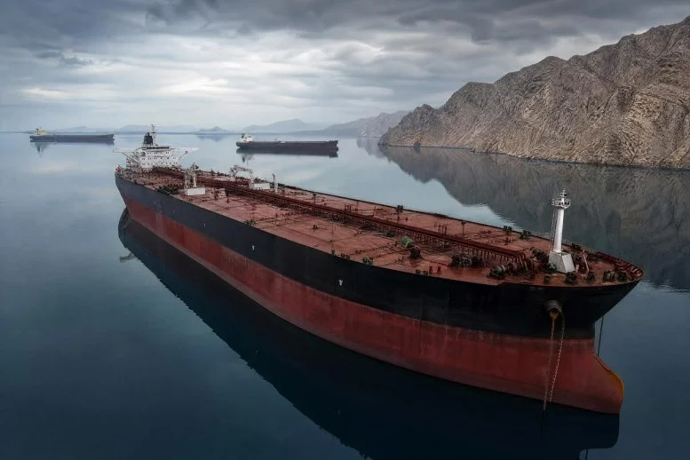 More Than 1500 Stranded Ships Could Soon Carry A Marine Crisis Around The World