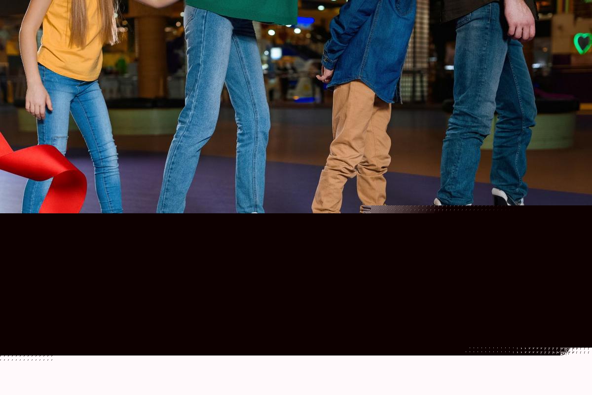 The NEW Hyde Park Roller Rink Is Officially Opening