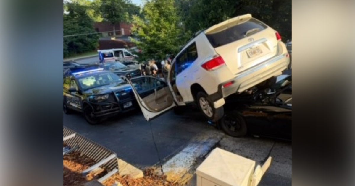 Suspect lands car on Sandy Springs patrol cruiser during chase
