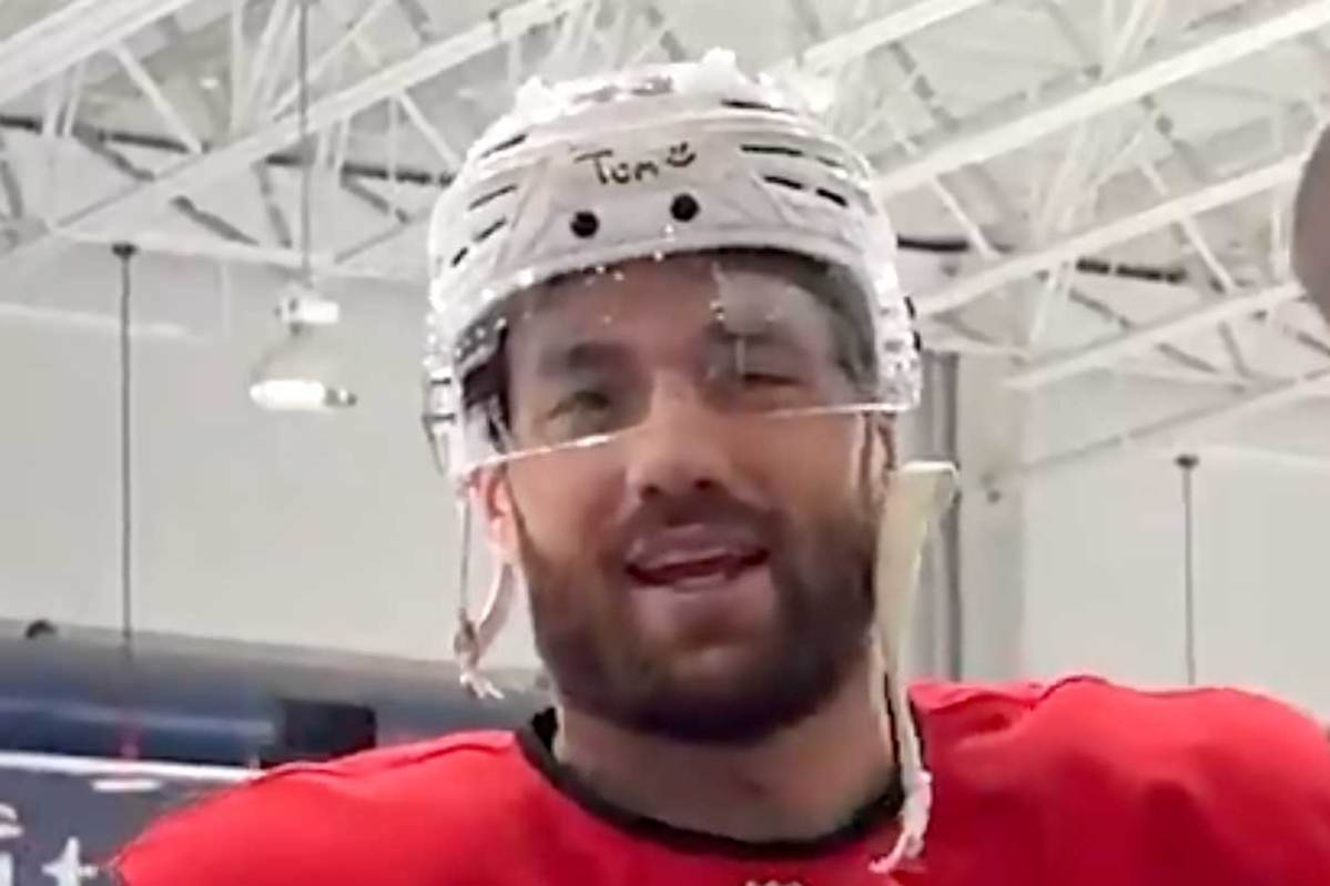 Comment on Capitals players reveal the biggest pranks from this season and who’s behind them by Logan Thompson’s new mask for the Capitals Screaming Eagle third jerseys features Tom Wilson’s massively swollen face on the back plate | RMNB