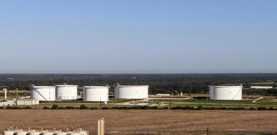 El petróleo de Texas sube un 1,15 % con la vista puesta en el estrecho de Ormuz