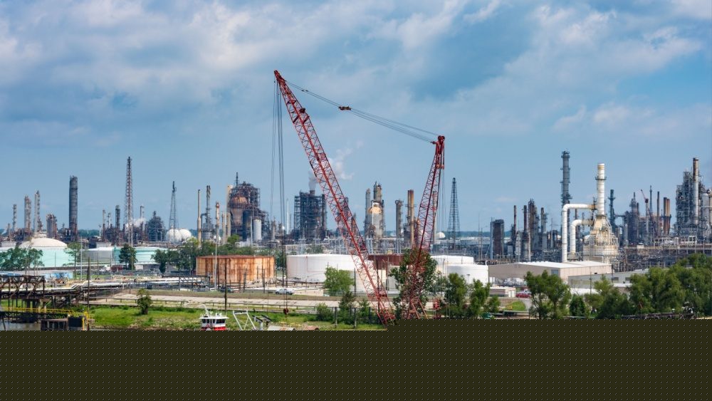 Mandatory evacuation remains after Louisiana plant explosion
