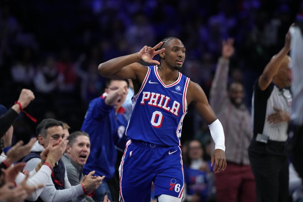 Tyrese Maxey scores 40, hits winner with 1.3 seconds left to lead 76ers by Kings