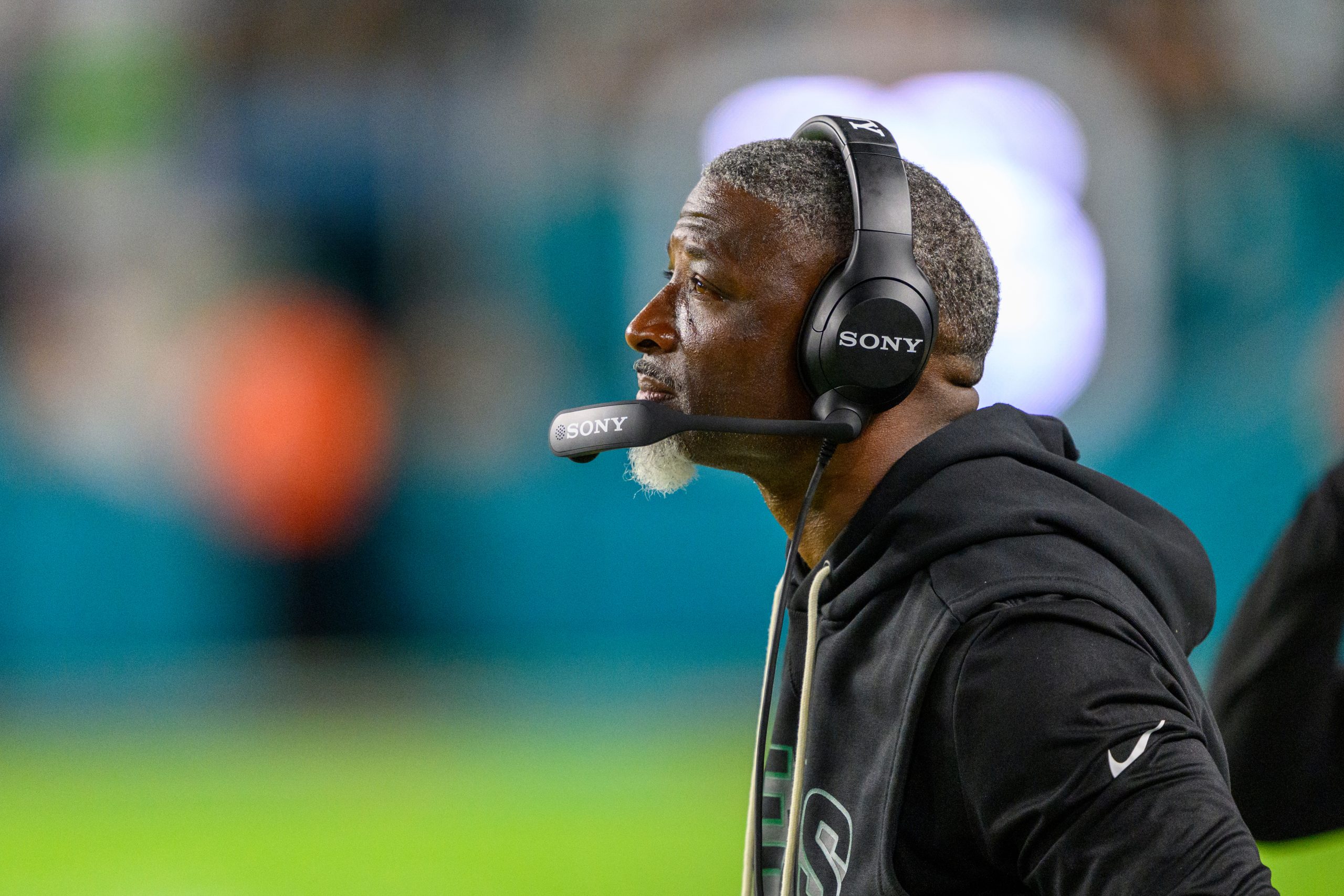 Turnovers and penalties continue to plague the 0-4 New York Jets