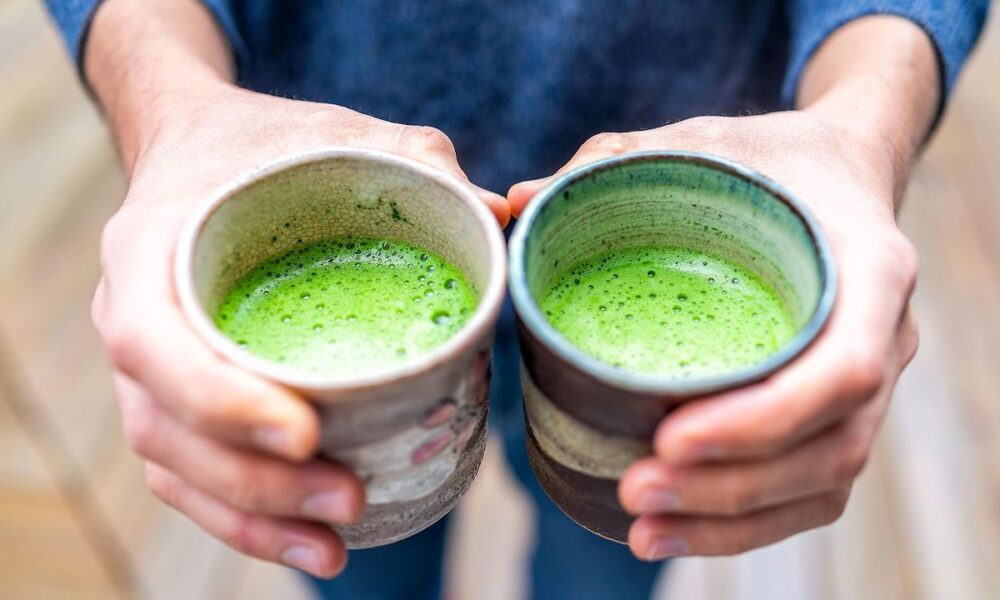 Cum te poate îmbolnăvi consumul de matcha, una dintre cele mai populare băuturi. Specialiștii trag un semnal de alarmă