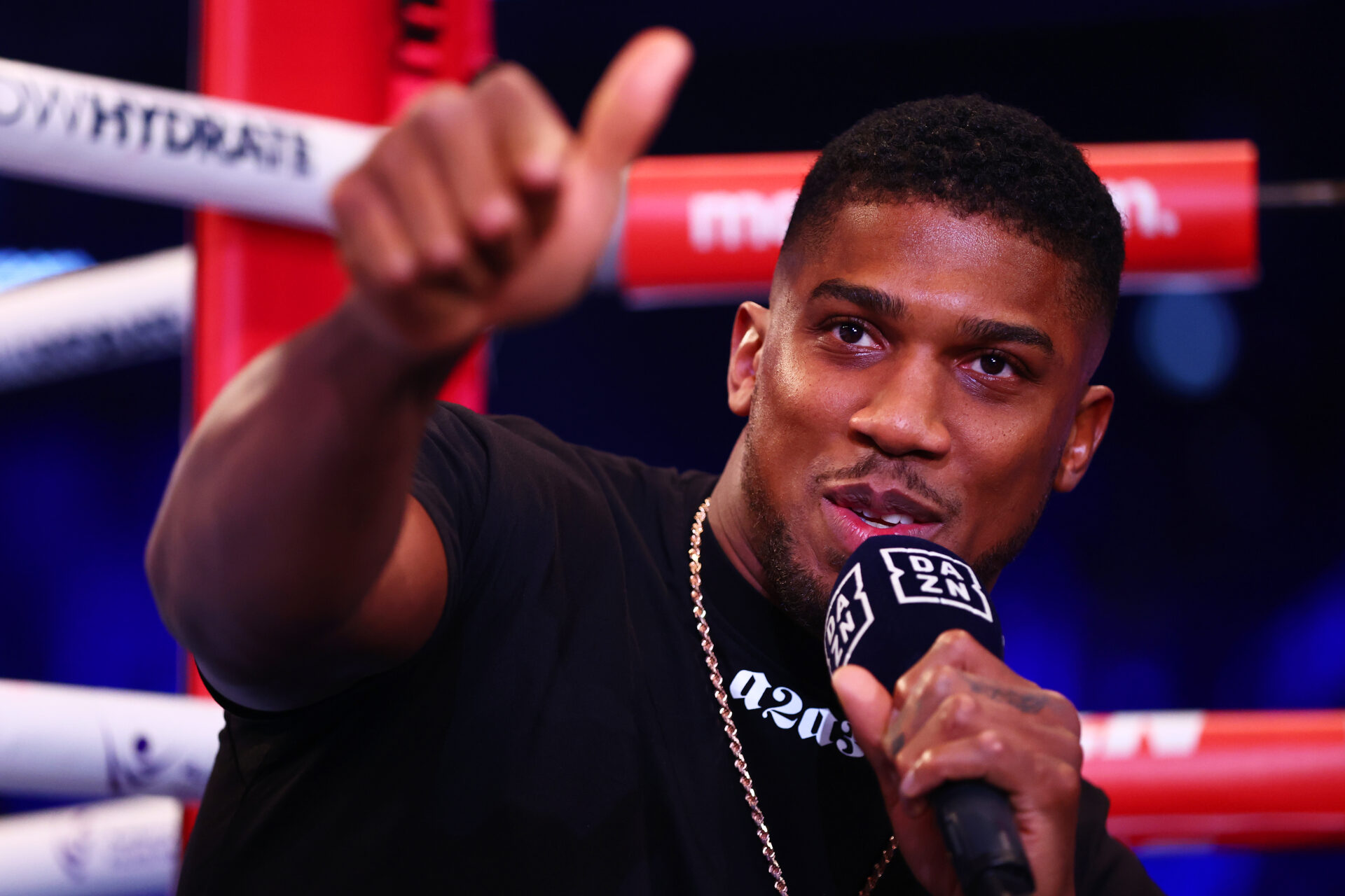 Anthony Joshua urged to secure specific fight in 2026 comeback or retire by British boxing legend