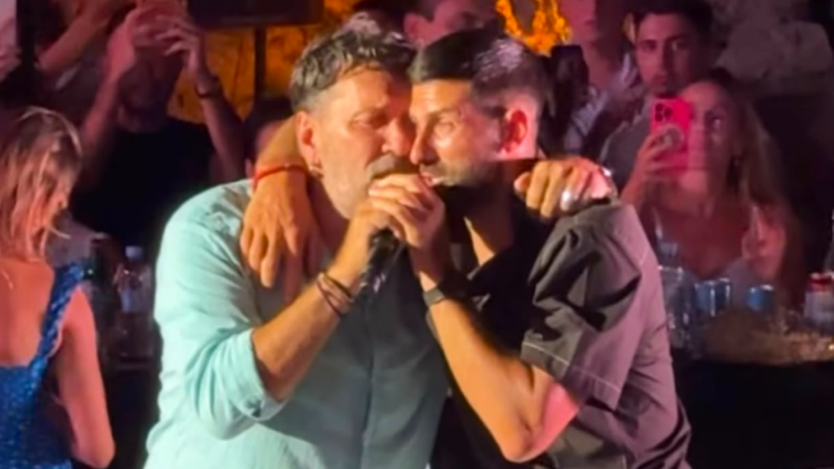 "JELENA, VADI STVAR" Vlado Georgiev prekinuo koncert, pa se obratio ženi Novaka Đokovića: Svi prasnuli u smeh