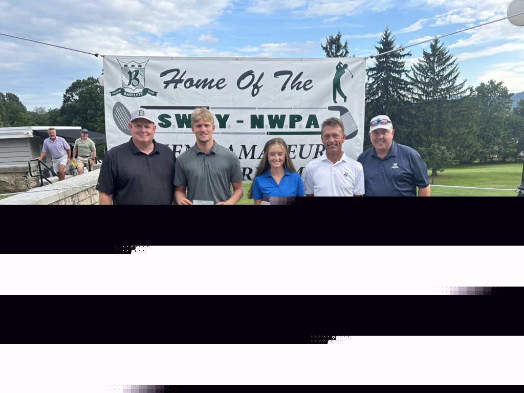 Riekofsky, Leet earn Henzel Scholarships