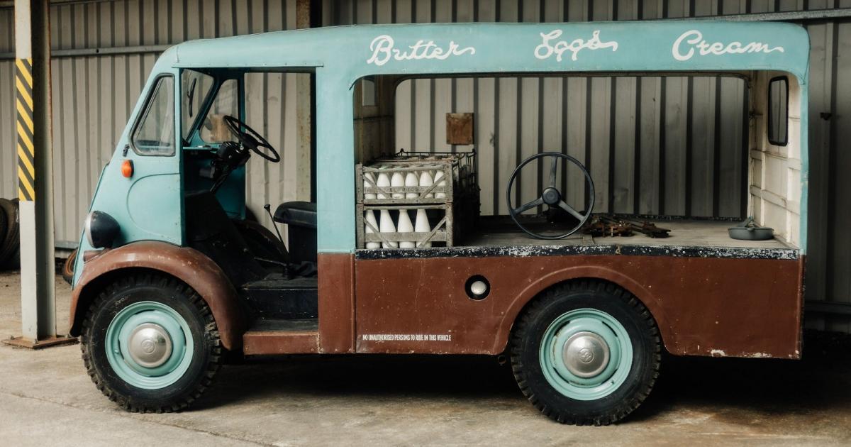 Somerset motor musuem putting 1950s milk float up for sale
