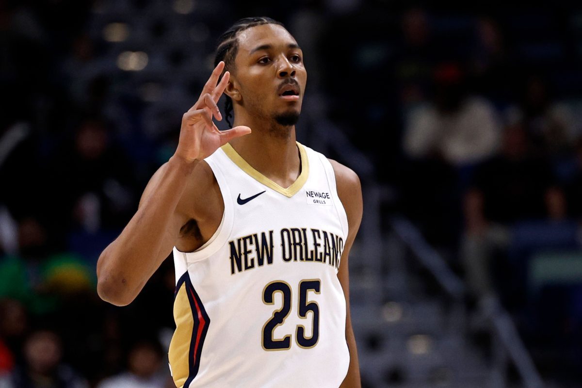 Lakers Join Warriors in Trade Pursuit of Elite 3-and-D Wing: Report