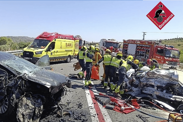 Two Killed in Head-On Crash on N-332 in Benissa