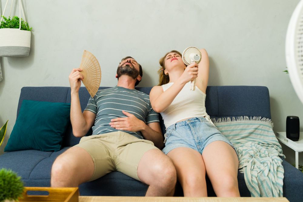27C Heat Forecast as Status Yellow Warning Comes Into Force