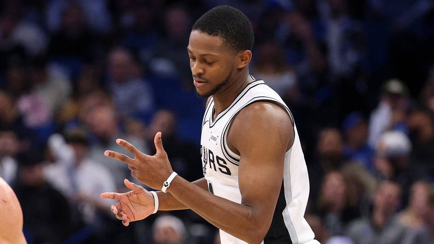 Zach Lowe wildly overstates De'Aaron Fox's reality with the Spurs