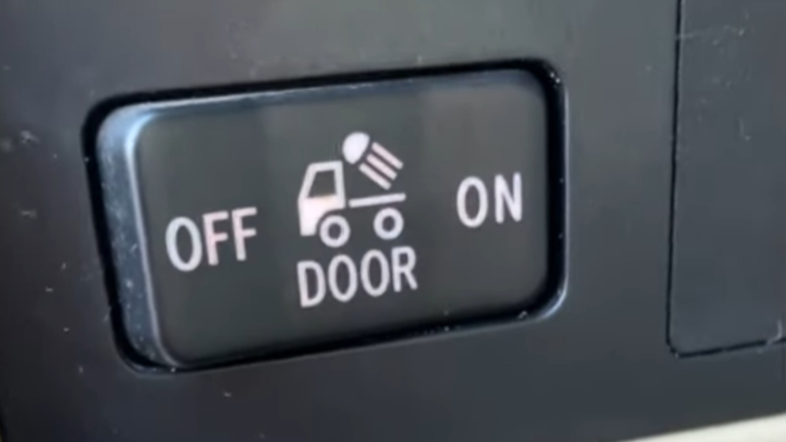 The Internet Calls This Truck Button The 'Jellyfish Launcher' (Here's What It Actually Does)