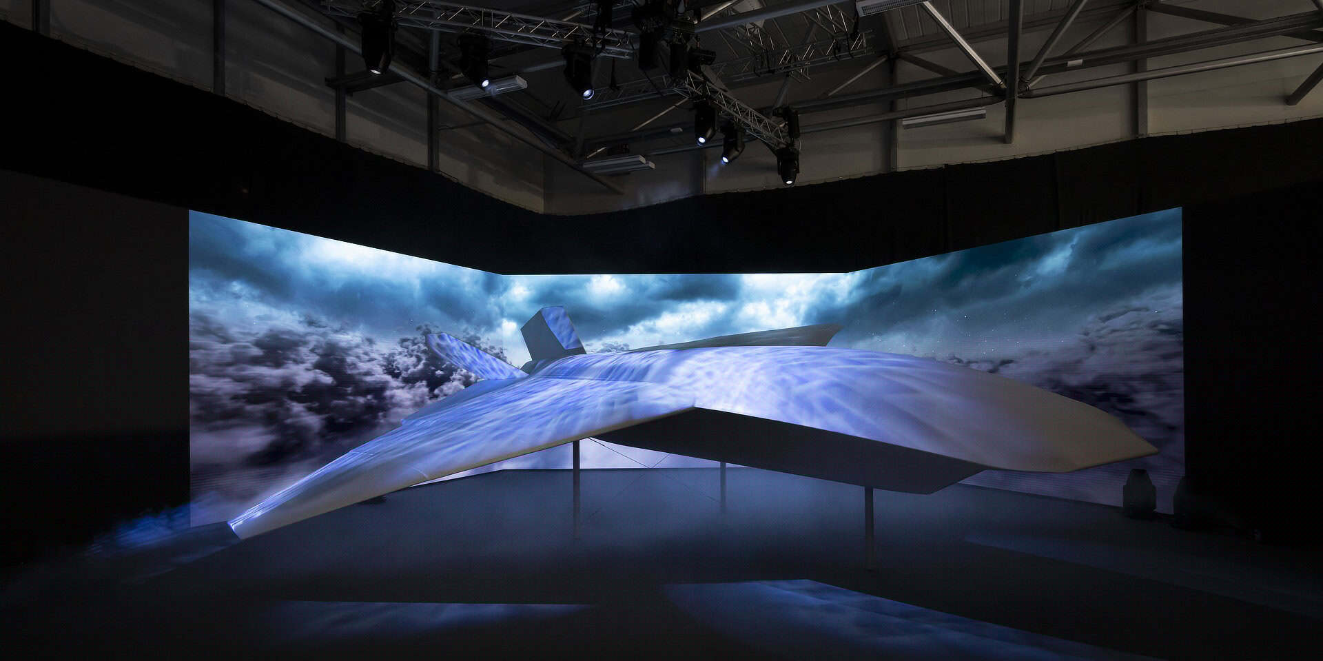 GKN Aerospace delivers wings for UK’s new combat aircraft prototype