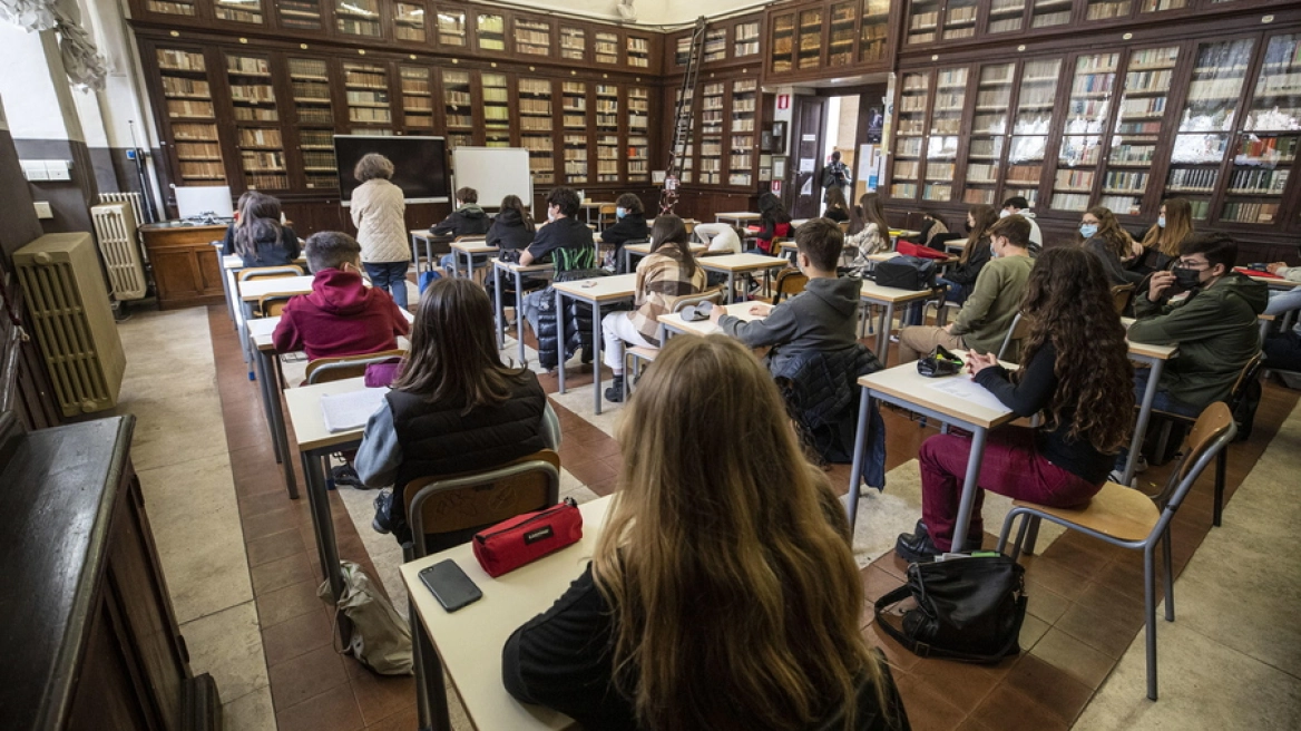 Masa sigurie në Itali: Kontroll dhe detektorë metalesh për mbrojtjen e fëmijëve