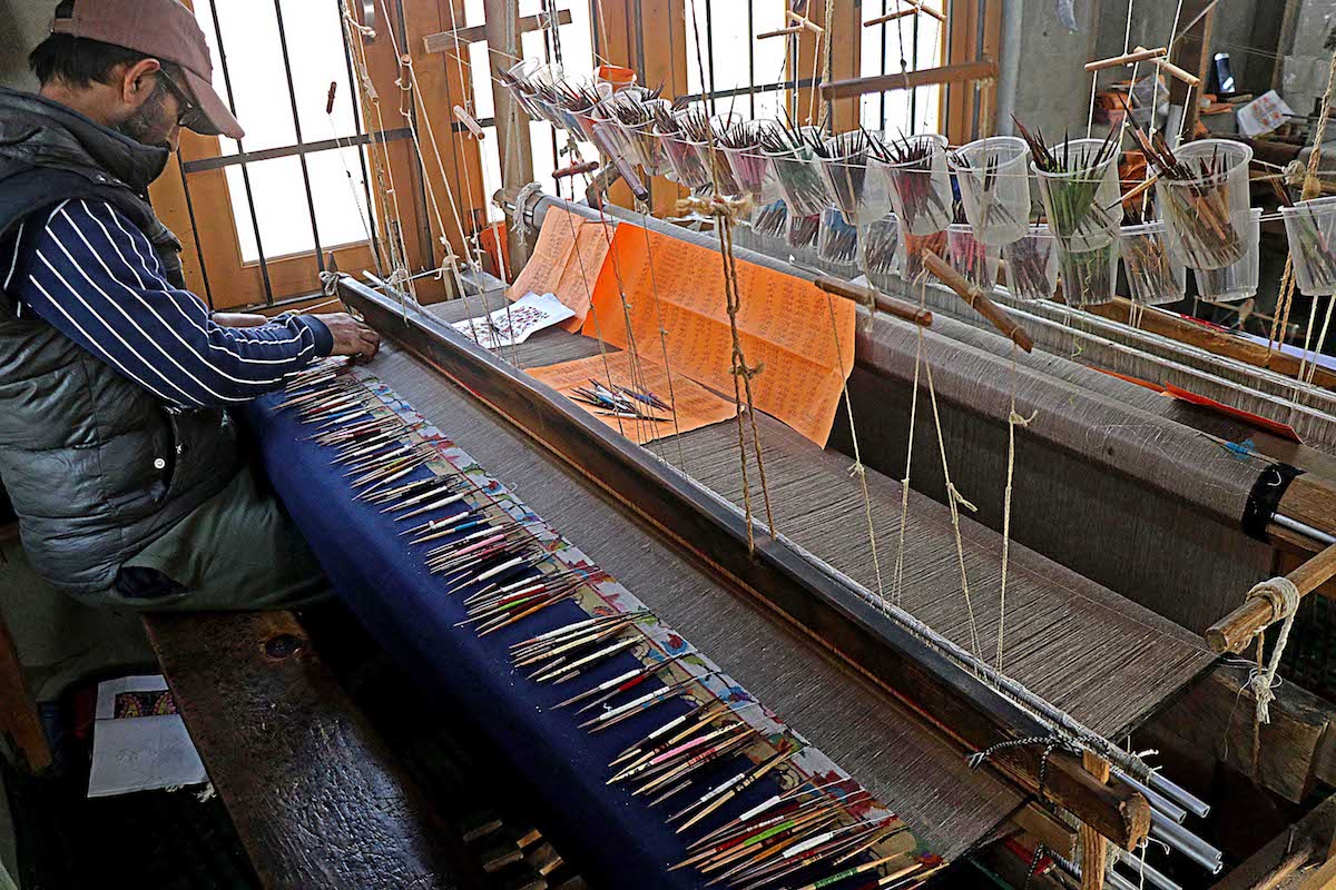 IICT Launches Silk Carpet Skill Training for 160 Youth in Kashmir