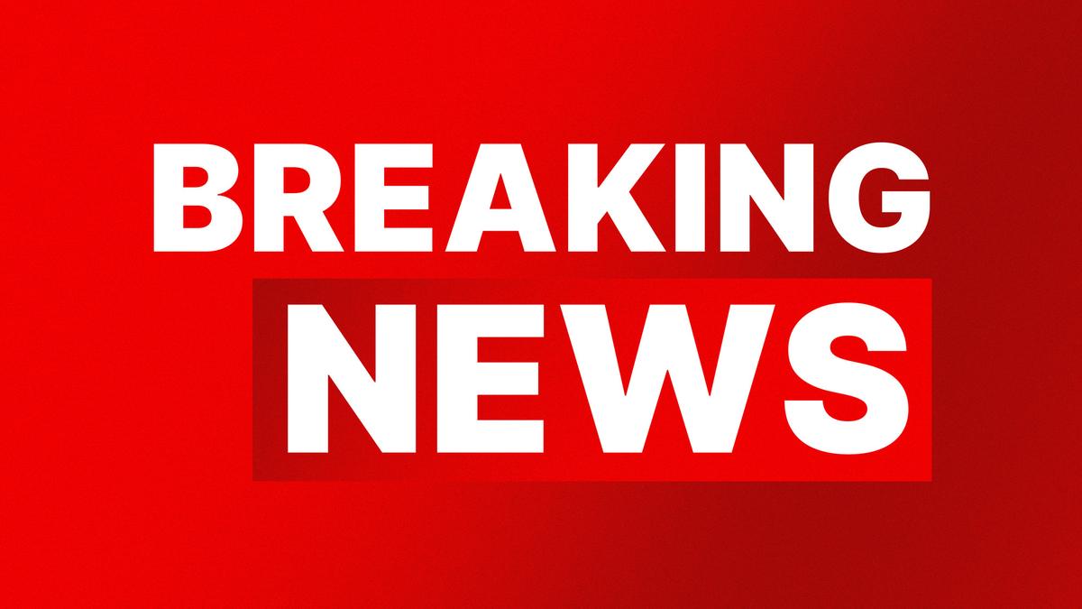 Kardinya: Hazmat alert issued to residents after chemical spill shuts road
