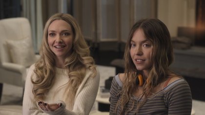 Sydney Sweeney Shot Amanda Seyfried A Lovely Message After The Housemaid Beat Her Own Box Office Record