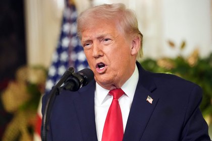 Trump ameaça impor tarifas a países que vendam petróleo para Cuba