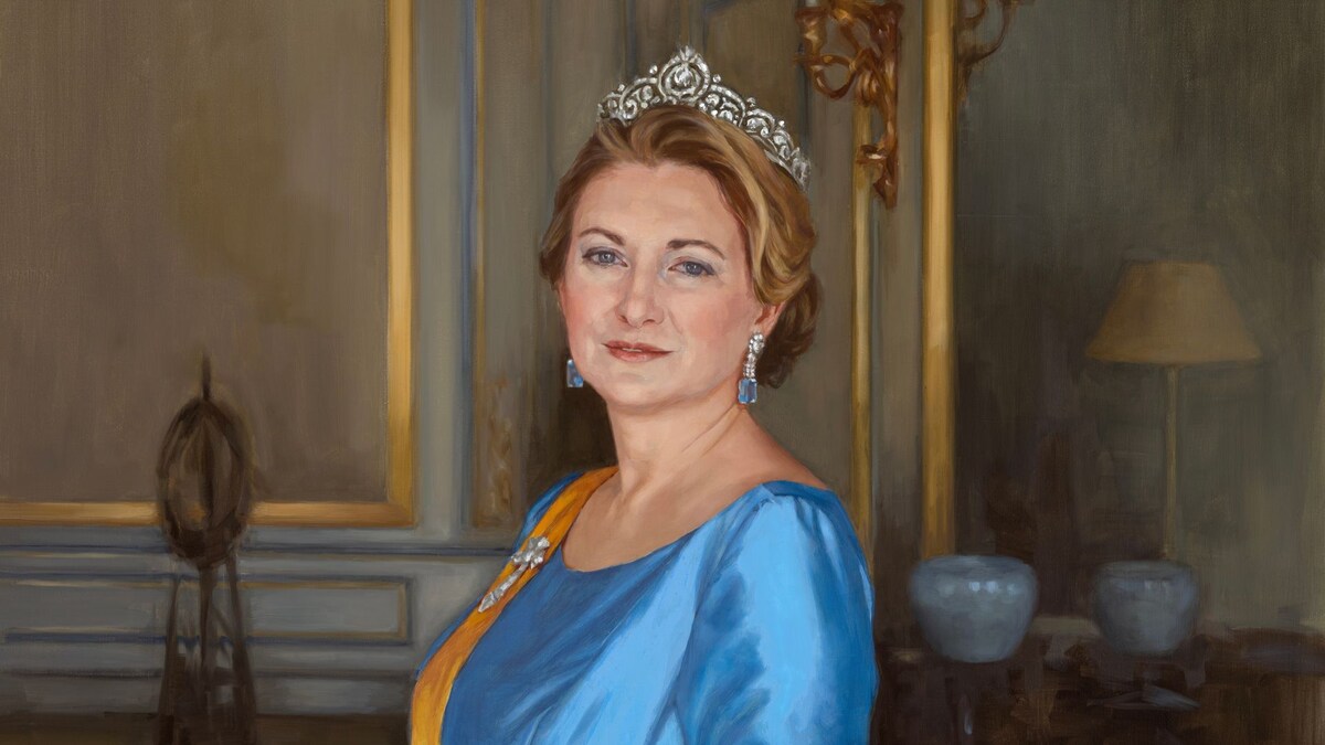 David Rato, experto en joyas, analiza el retrato oficial de Stéphanie de Luxemburgo, que estrena la tiara favorita de su suegra