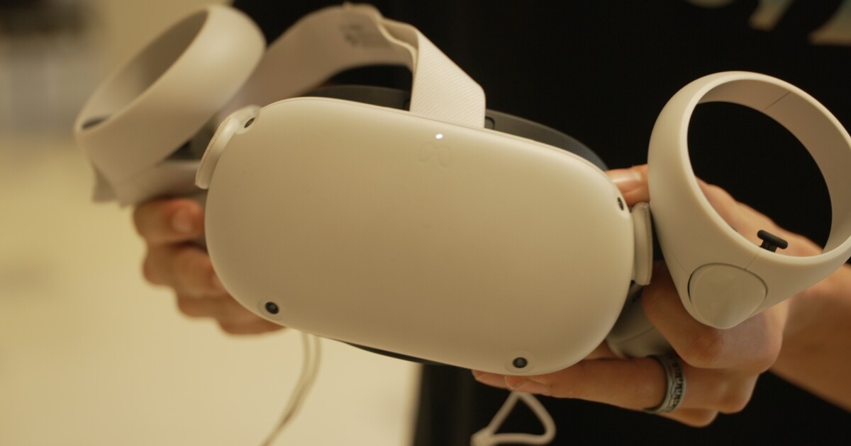 Helena students get a look into their futures with virtual reality