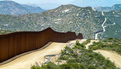 Court sides with Missouri in fight over $40M border wall funding plan