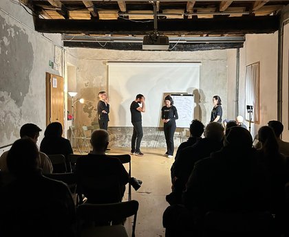 Il programma di febbraio della rassegna teatrale gratuita di Cascina Cuccagna a Milano in quattro serate, dal 4 al 25 febbraio 2026
