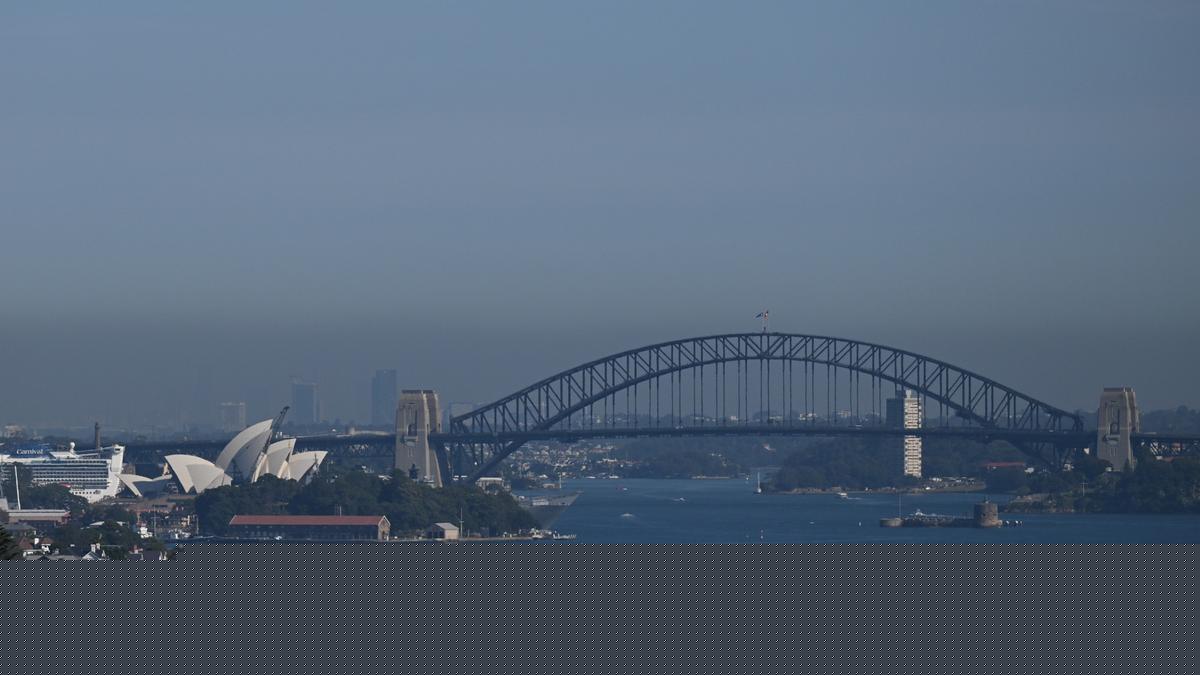 Body of man found on yacht at Little Sirius Point in Mosman, Sydney