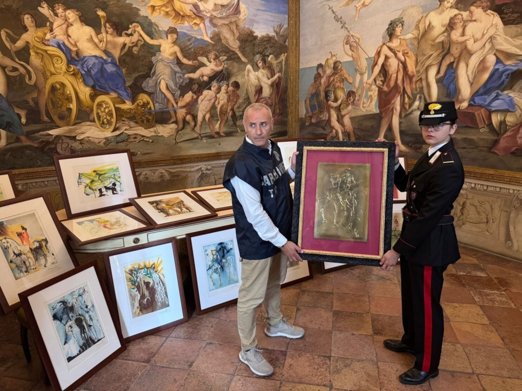 Policía italiana incauta 21 obras de Dalí por sospecha de falsificación