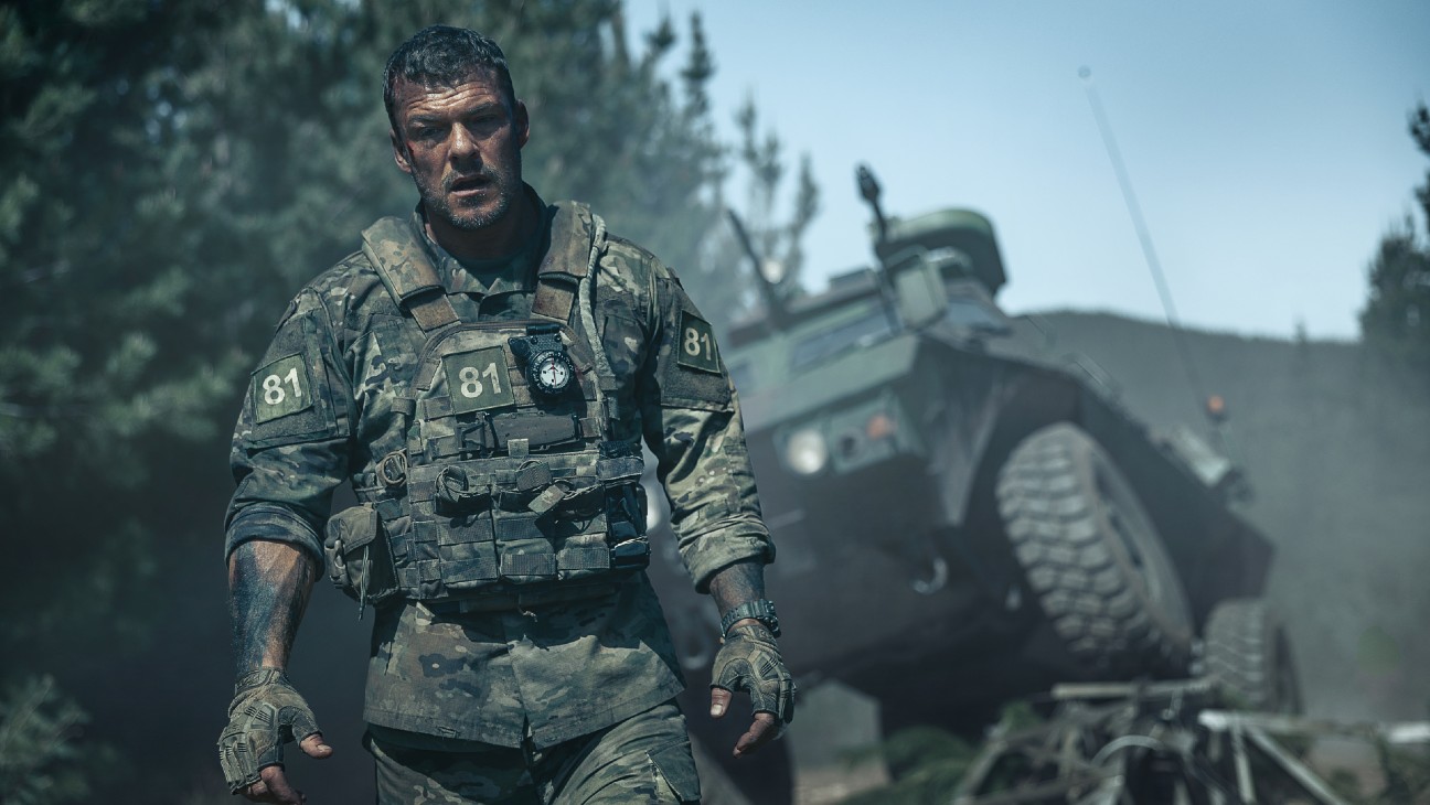 Alan Ritchson Partners With Netflix For MotoGP Heist Thriller Scripted By Chris Morgan