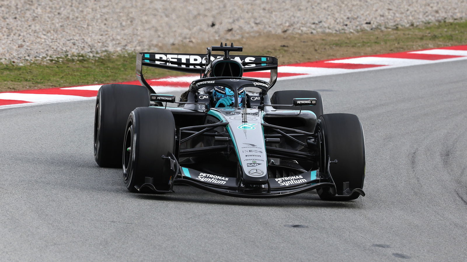 Mercedes set new benchmark, McLaren hit trouble on penultimate F1 test day