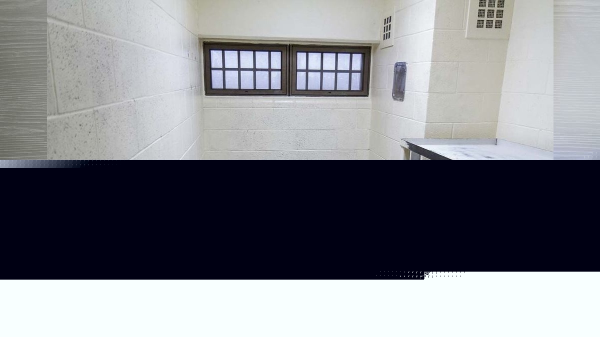 Clark County Jail inmate dies