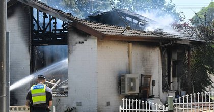 VIDEO: Watch as flames rip through a Long Gully house in a matter of minutes