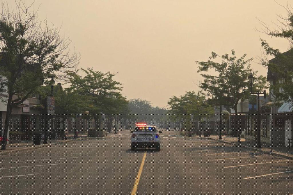 Man arrested in Summerland evacuation area as officials ask for patience