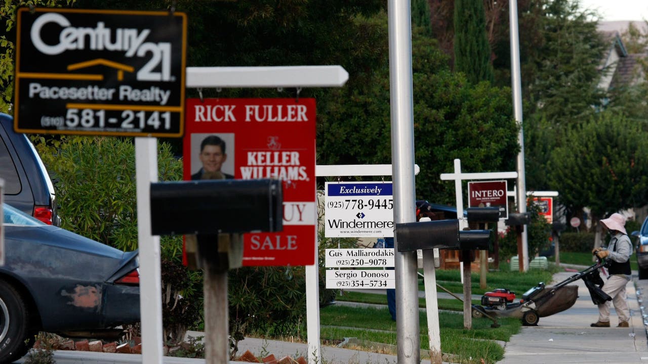 Solo women homebuyers 30% more likely to be denied mortgage than solo men: study
