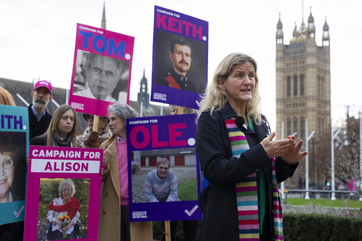 Assisted dying supporters consider rare move to bypass Lords block