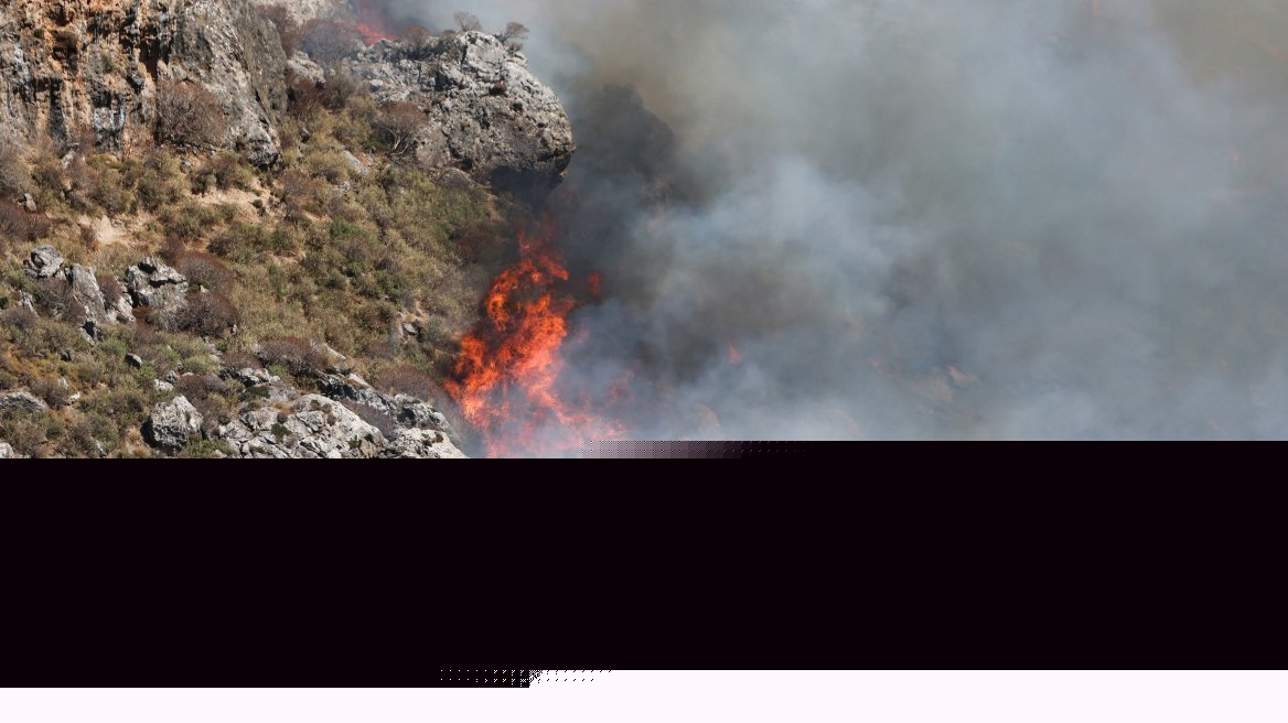 Φωτιά στο Λασίθι, κοντά στον οικισμό Καρύδι, 112 για ετοιμότητα