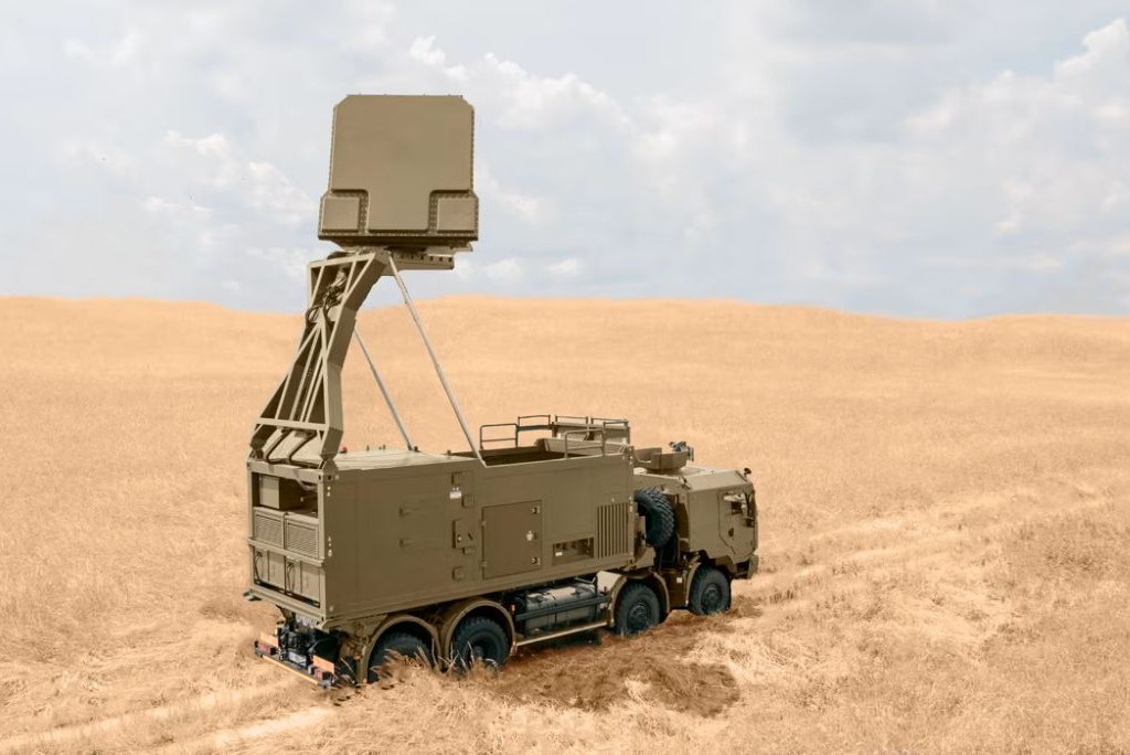 Thales supports the Qatar Emiri Air Force in strengthening its air protection with the GM400α and the GM200MM/A radars air surveillance systems