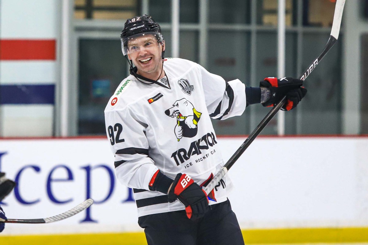 Comment on Evgeny Kuznetsov has held contract talks with more than 10 NHL teams, still wants to play for Traktor Chelyabinsk again in the future by Evgeny Kuznetsov signs one-year contract with Metallurg Magnitogorsk | RMNB