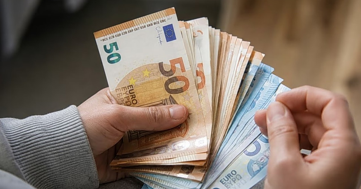 e-ΕΦΚΑ – ΔΥΠΑ: Ποιοι θα δουν χρήματα στον λογαριασμό τους έως τις 14 Αυγούστου