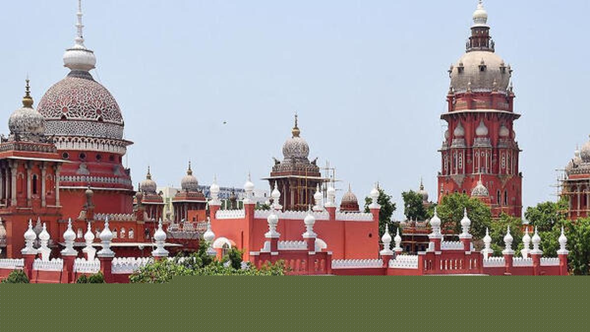 Bar Councils must collect data on lawyers facing criminal records, says Madras High Court